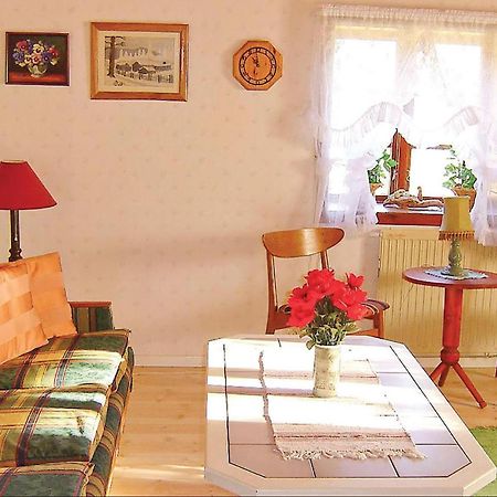Nice Home In Malmkoeping With Kitchen Malmkoping Bagian luar foto